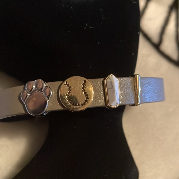 Leather charm bracelet grey - Picture 2 of 4